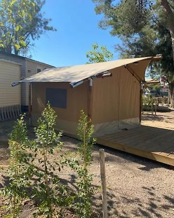 Camping Miramar Playa - Camas Individuales Torredembarra Exterior photo