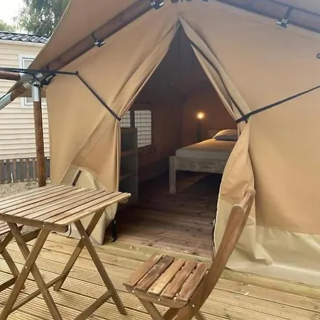 Camping Miramar Playa - Camas Individuales Torredembarra Exterior photo