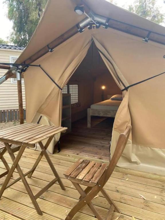 Campingplatz Miramar Playa - Camas Individuales *